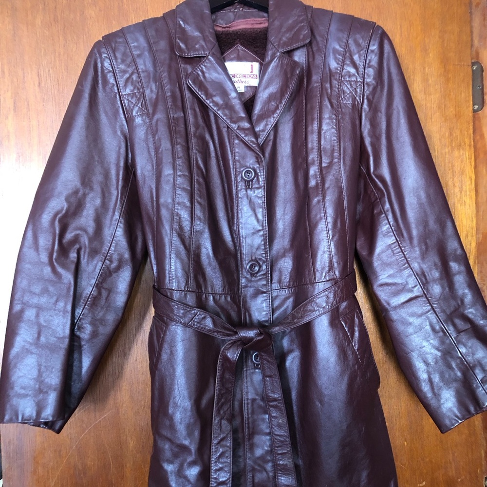 Vintage Women's Burgundy Leather Jacket